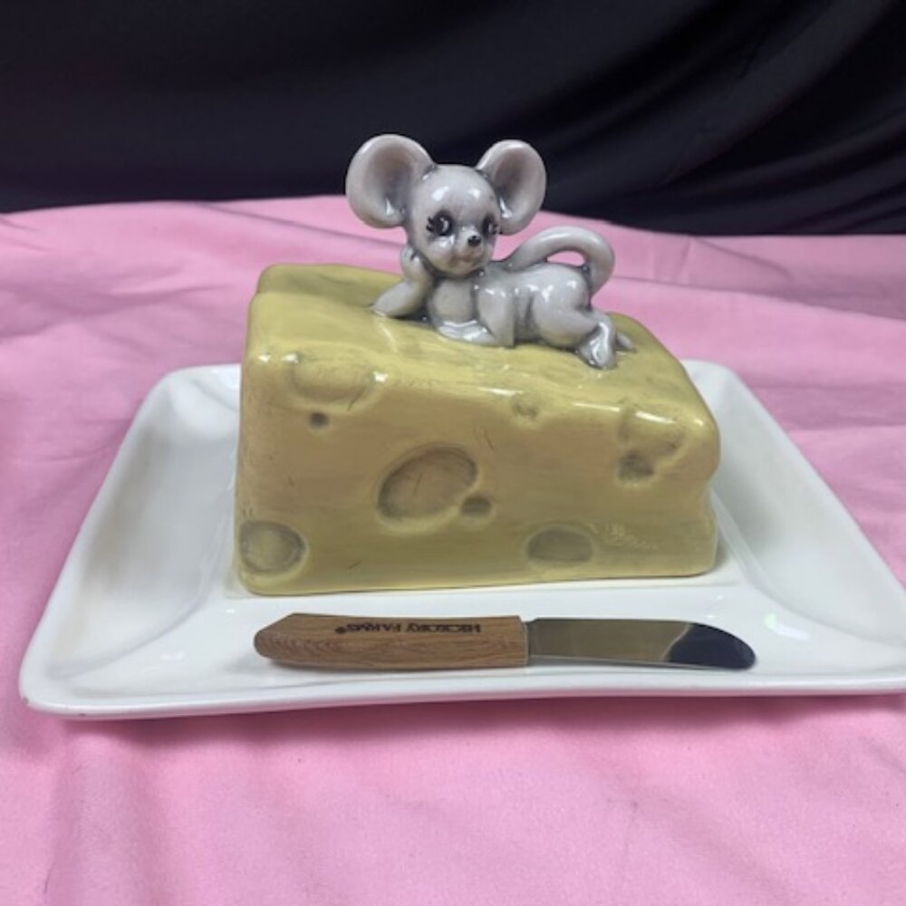 Mouse Yellow Cheese Slice Ceramic Covered Dish.